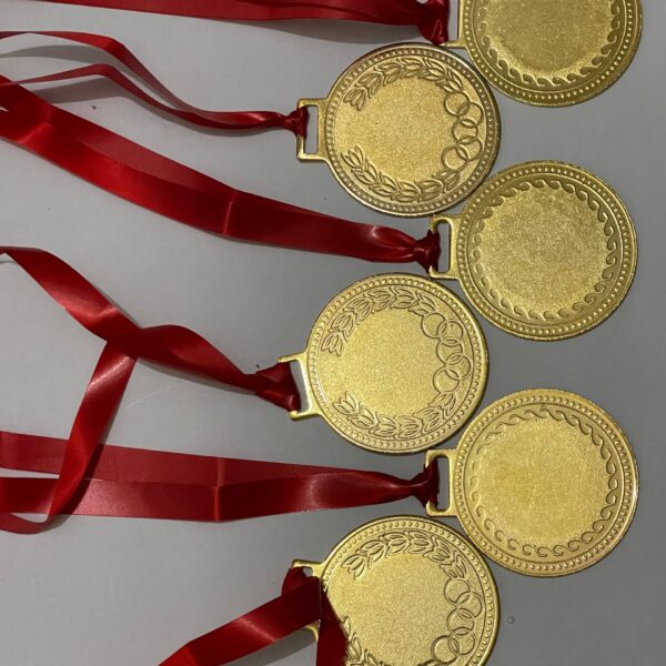 Gold Medal Award Set, 6-Piece with Red Ribbons, Olympic-Style Design for Ceremonies and Competitions