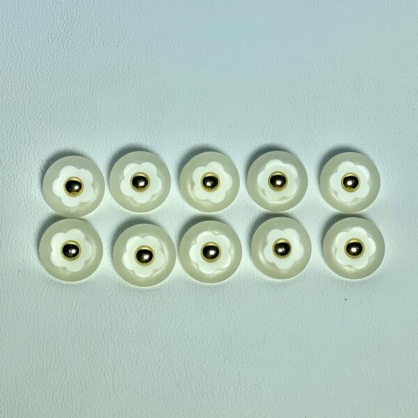 Vintage Daisy Flower Buttons, Frosted White Resin with Gold Center, Floral Design for Crafts and Fashion, 10 Pack