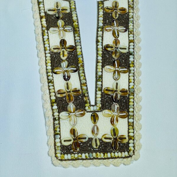 Handcrafted Cowrie Shell V-Neck Patch, Natural Beaded Applique with Floral Cross Pattern, Bohemian Style Trim for Ethnic Wear and Resort Clothing, Cream and Brown