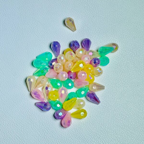 Iridescent Teardrop Beads, Faceted Acrylic Craft Beads in Pastel Yellow, Pink, Purple, Teal for Jewelry Making, DIY Projects, Decorative Embellishments